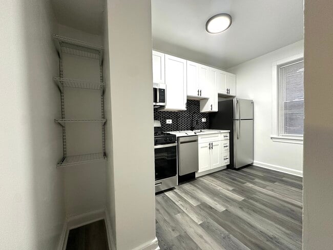 Building Photo - 2605 N Spaulding Ave