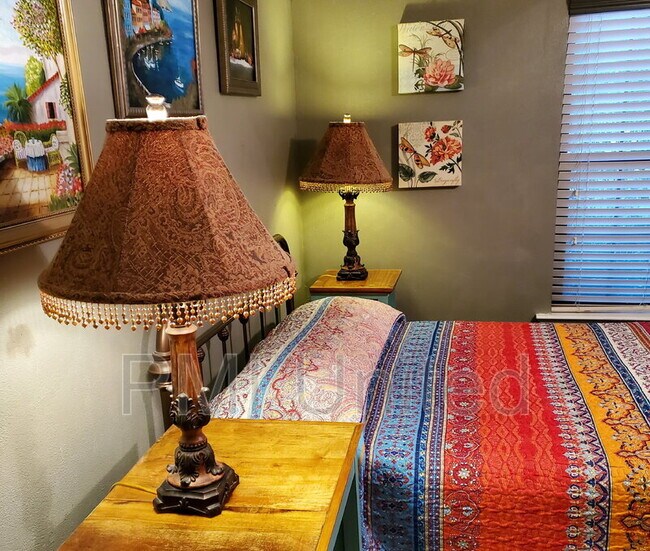 Building Photo - 509 Bryan St