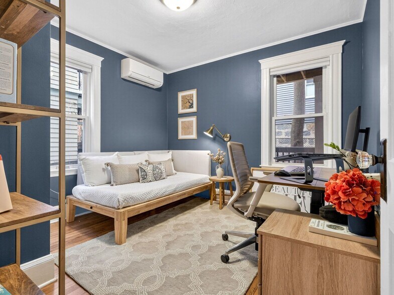 Building Photo - 159 South St