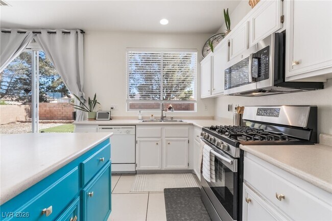 Building Photo - 8179 Palace Monaco Ave