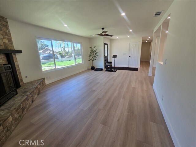 Building Photo - 1531 Elm Dr