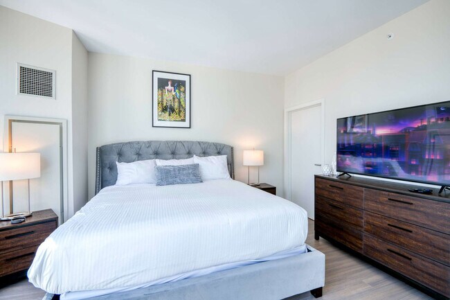 Building Photo - 57-59-59 Belvidere St