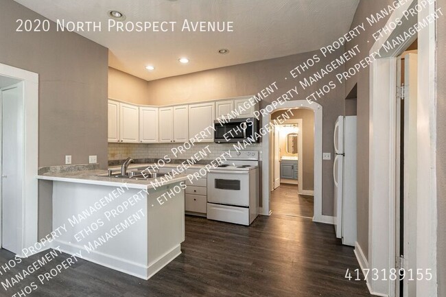 Building Photo - 2020 N Prospect Ave