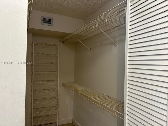 Building Photo - 3751 Environ Blvd