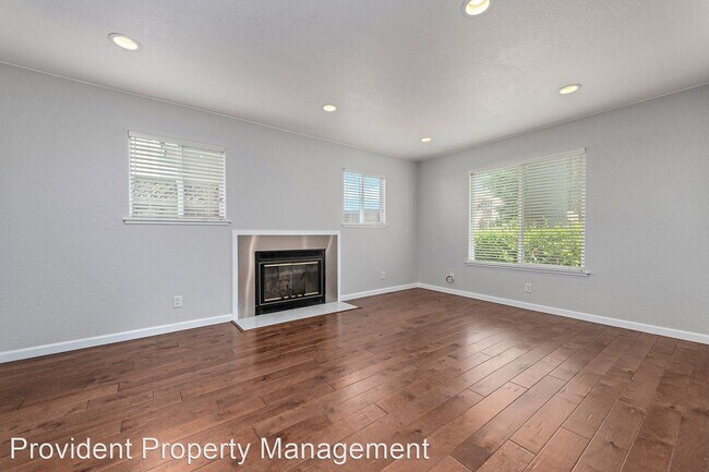 Building Photo - 2 br, 1.5 bath House - 127 N. 9th Street