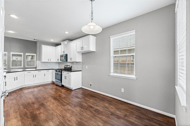 Building Photo - 8946 Westfield Glen Ct