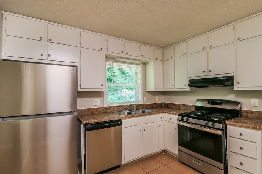 Building Photo - 4624 Elm Ridge Ct