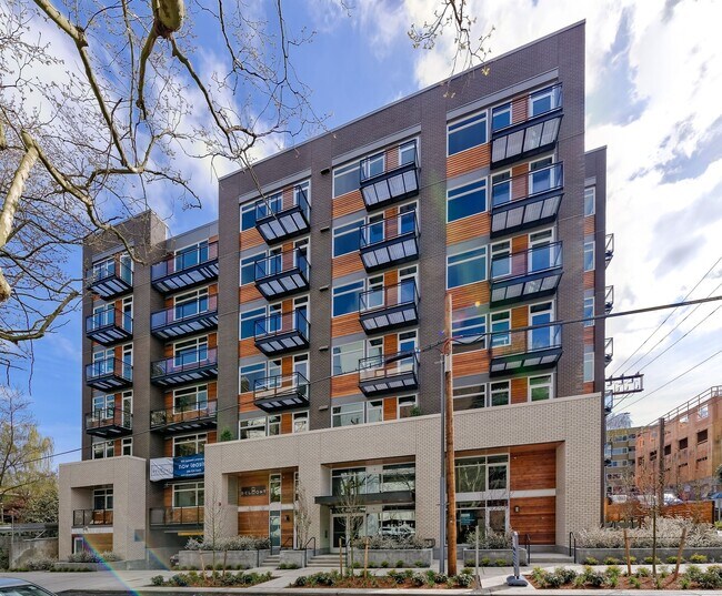 Building Photo - 500 Belmont Ave E