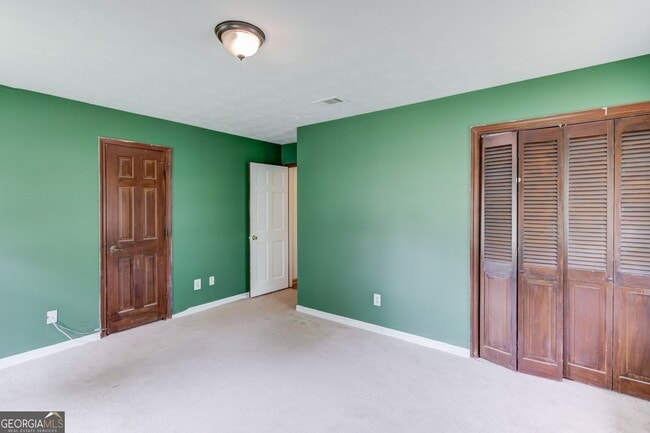 Building Photo - 135 Bruce Ln