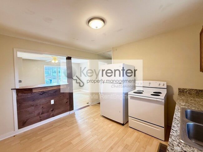 Building Photo - 5 Gaylord Dr