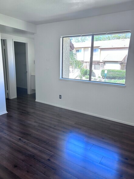 Building Photo - 781 Danville Dr