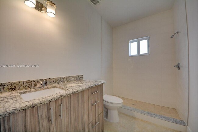 Building Photo - 312 Phippen Waiters Rd