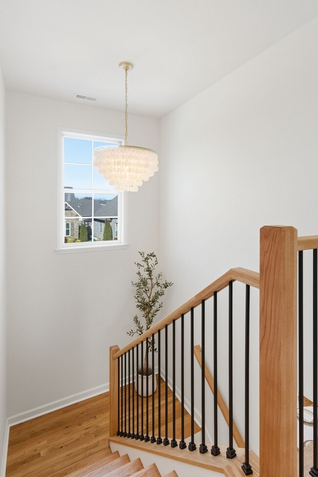 Building Photo - 2046 Lequire Ln