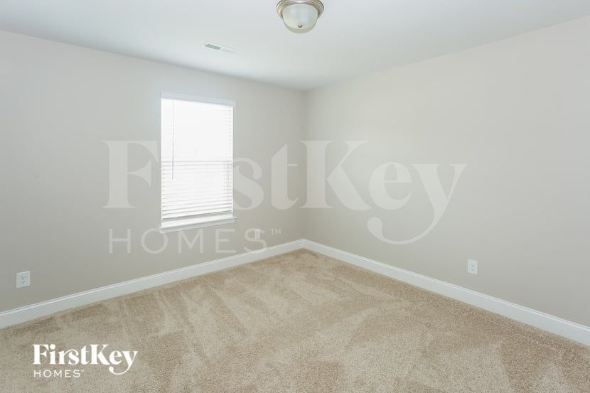 Building Photo - 111 Bunker Hill Ln
