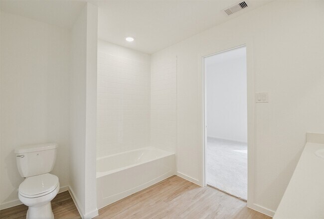 Building Photo - 21811 Carpineti Ln