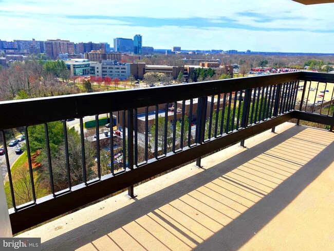 Building Photo - 3705 S George Mason Dr