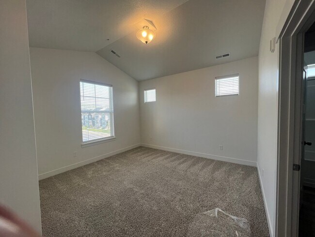 Building Photo - 1382 N 3650 W