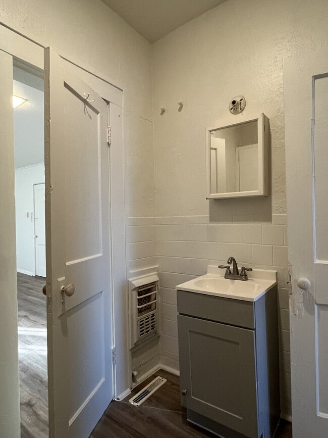 Building Photo - 2-Bed, 1-Bath House in Stillwater OK!"