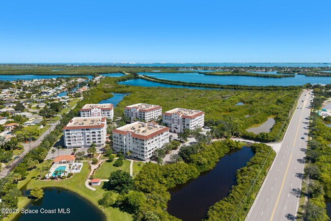 Building Photo - 800 Del Rio Way