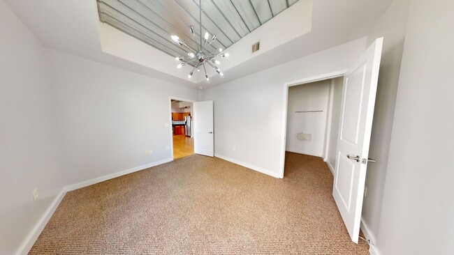 Building Photo - Modern 1 BR w/ SS appliances at The Lofts ...