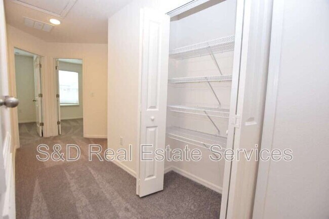 Building Photo - 4130 Collegiate Blvd