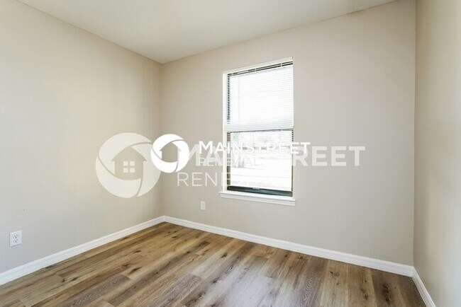 Building Photo - 4 Bedroom Pet-Friendly Home in Lehigh Acres, FL with Main Street Renewal