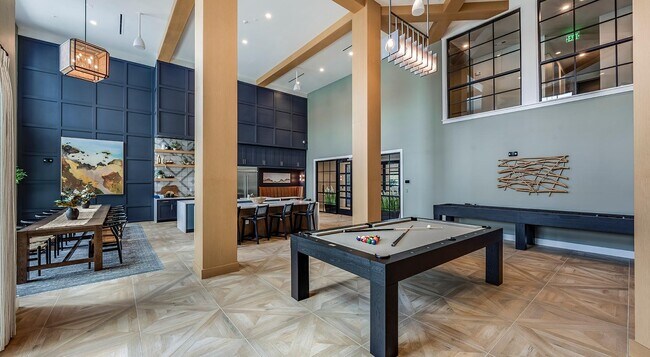 Building Photo - 435 Encore Way