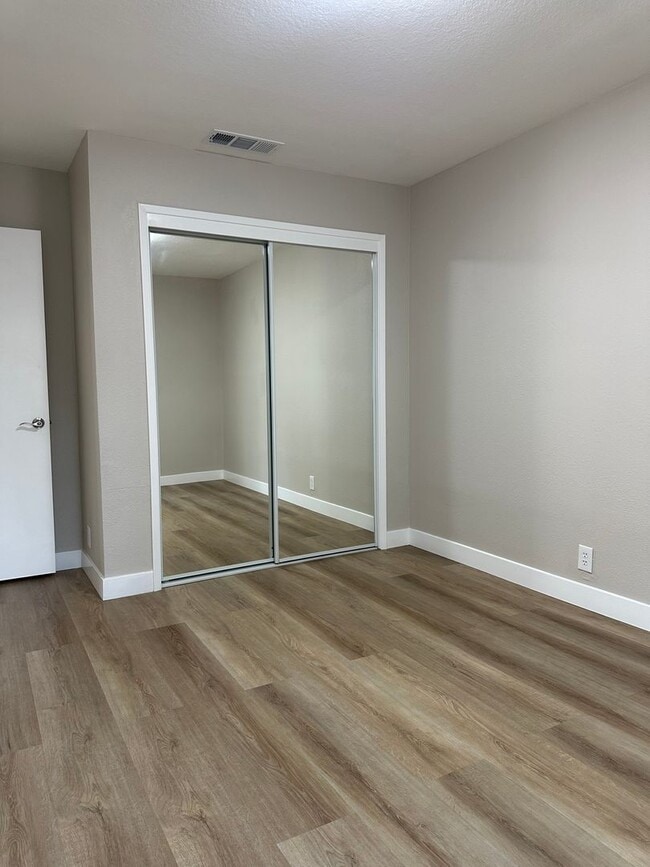 Building Photo - 2 WEEKS FREE RENT December Special - Beautiful newly remodeled home in Turlock