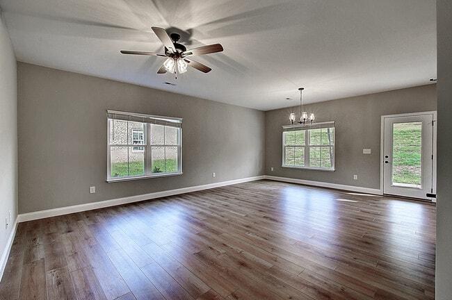 Building Photo - 520 Catalina Ct