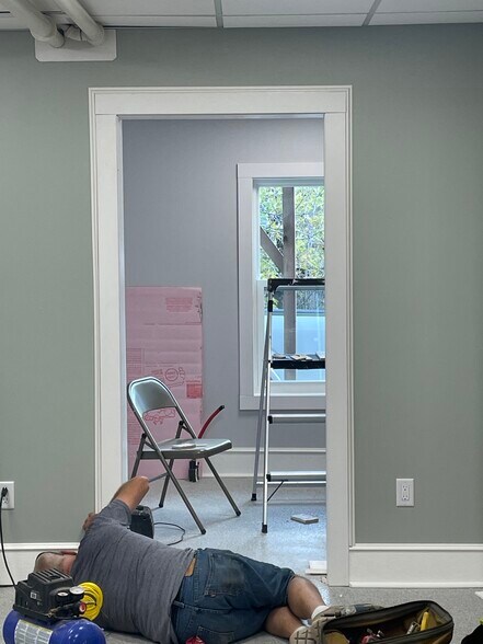 Unit 3 office - 1826 E Superior St