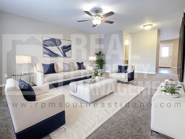 Building Photo - Bright & Clean 3 Bedroom, 2.5 Bathroom Townhome for Rent in Idaho Falls by Real Property Manageme...