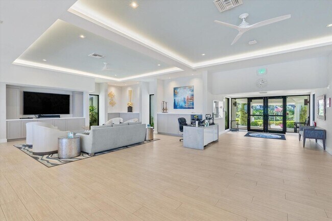 Building Photo - 3420 S Ocean Blvd