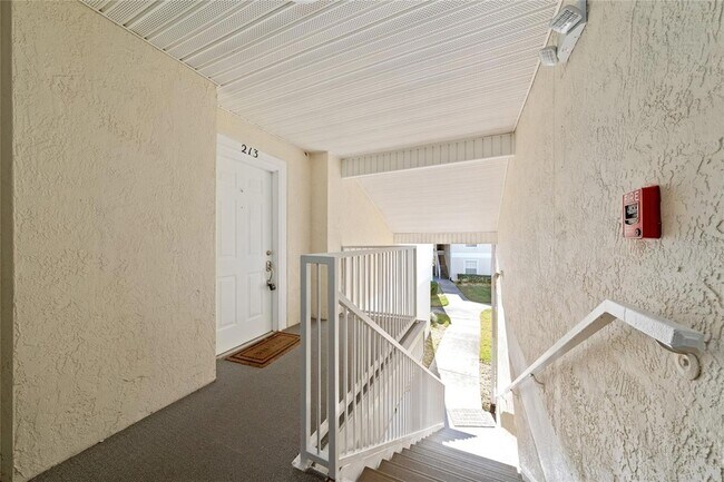 Building Photo - 3930 Southpointe Dr