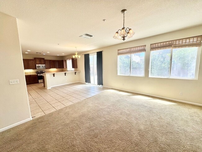 Building Photo - Lovely 2 Story Home In East Woodland In Great Location