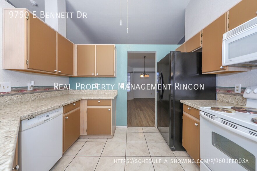 Building Photo - 9790 E Bennett Dr