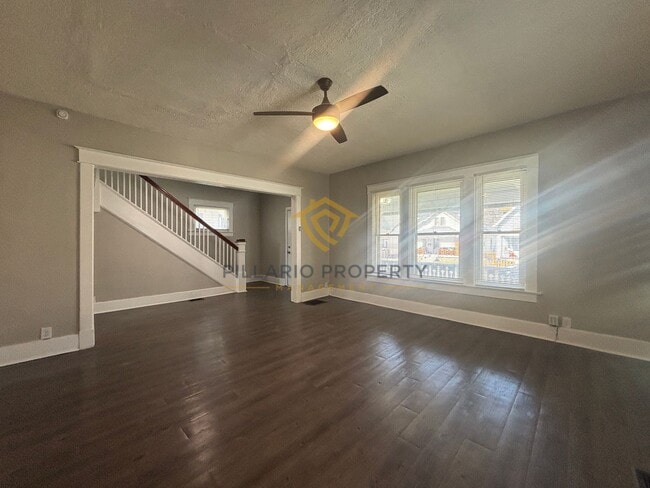 Building Photo - Beautifully Updated, 2-Bedroom, 1.5-Bathroom Located in Brookside Park, Available NOW!