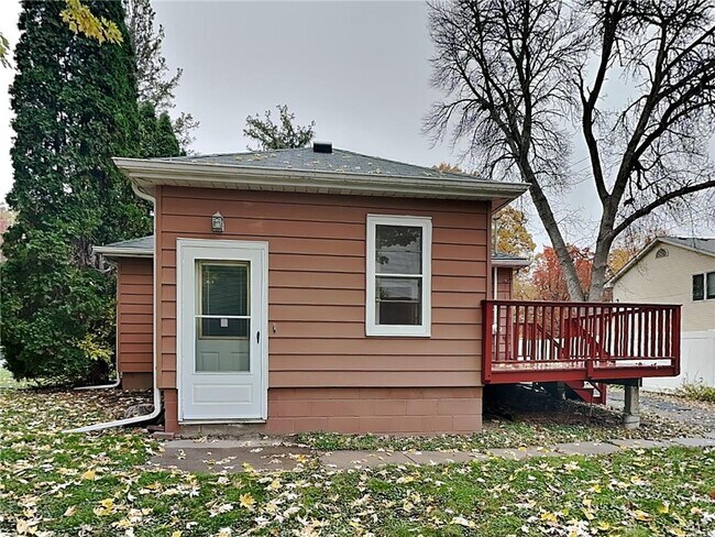 Building Photo - 5789 Sunset Rd