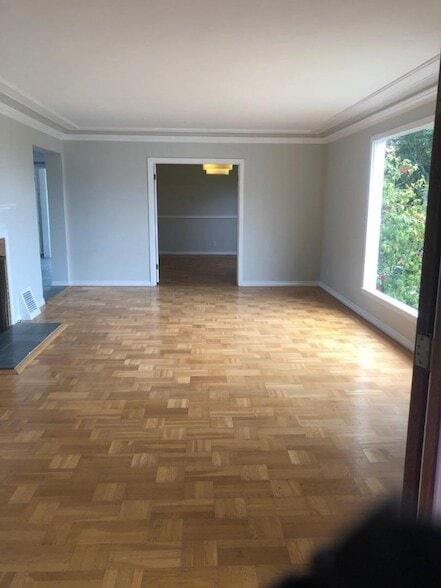 Building Photo - 130 El Bonito Way