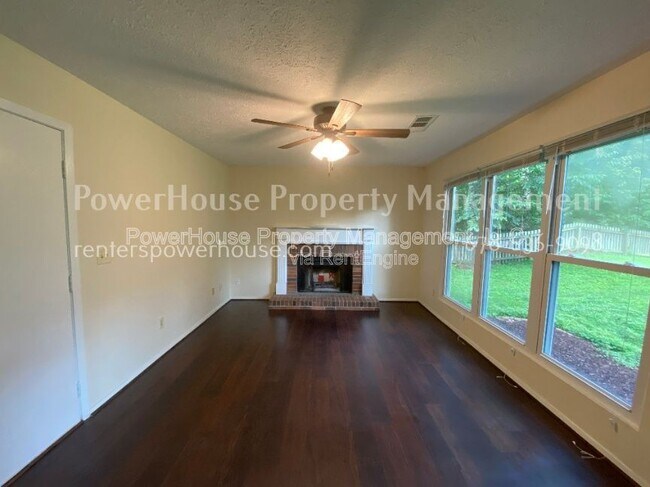 Building Photo - 4725 Carversham Way