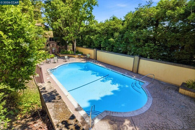 Building Photo - 3279 Mt Diablo Ct
