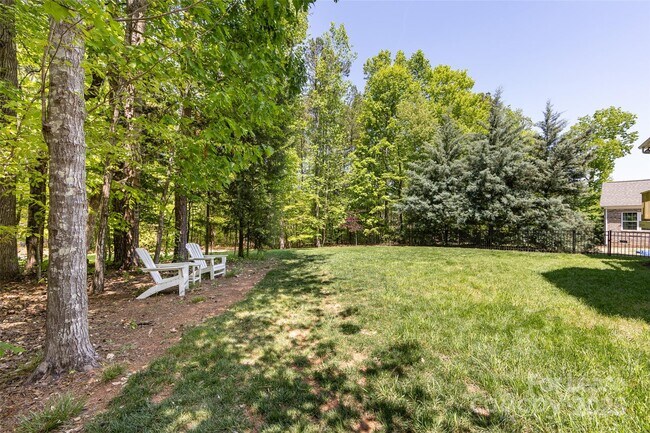 Building Photo - 10716 Meg Meadow Dr
