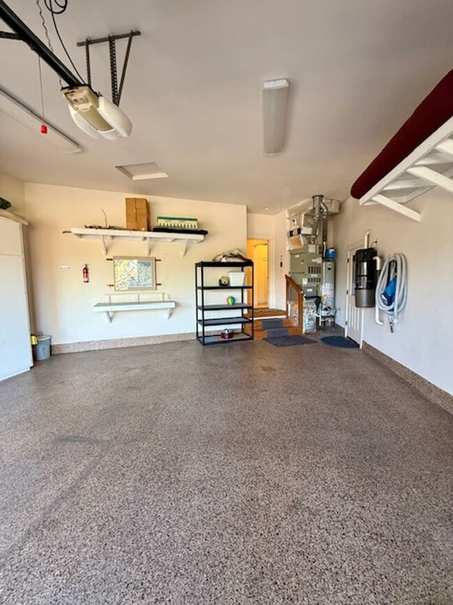 Building Photo - Charming Single-Level 3 BR Retreat in Shev...