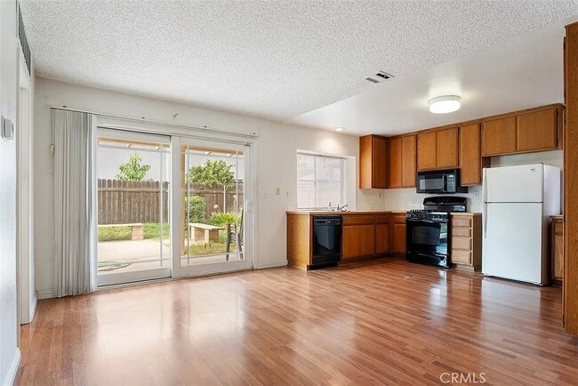 Building Photo - Rancho Cucamonga