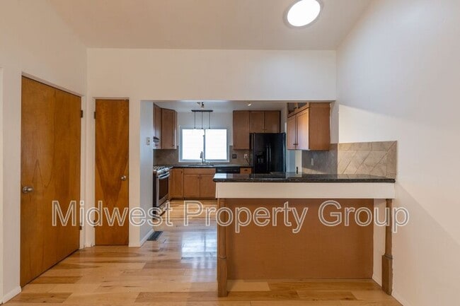 Building Photo - 3110 N Waterford Dr