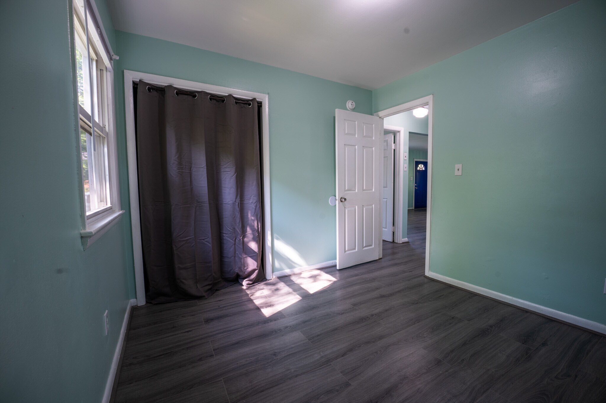 Building Photo - 5703 Kennedy St