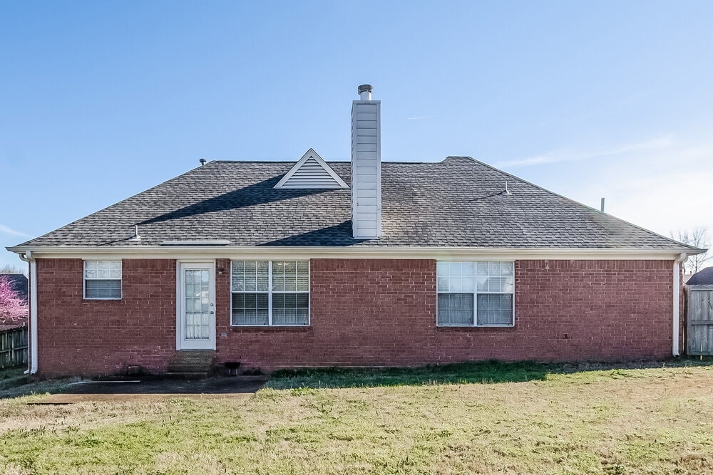 Building Photo - 7744 Shadow Glen Ln