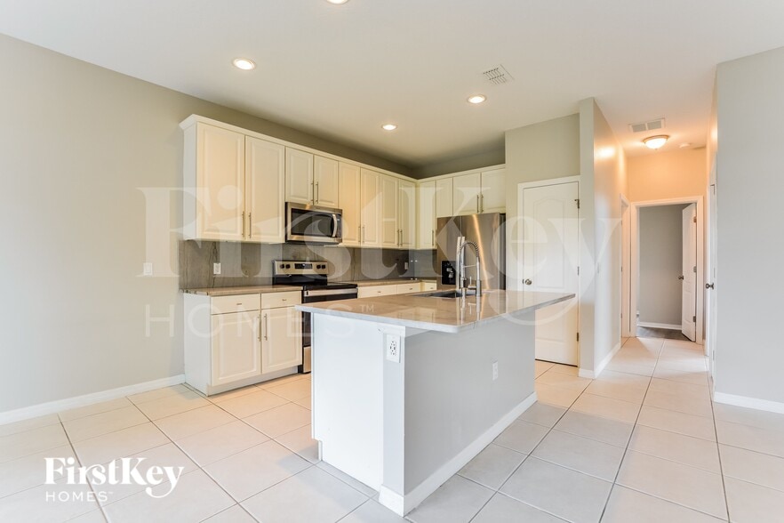 Building Photo - 3148 Regal Darner Dr