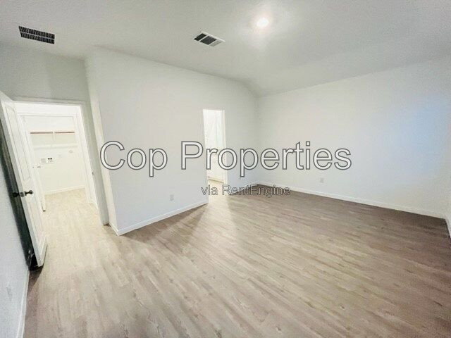 Building Photo - 10419 Beachball Bnd