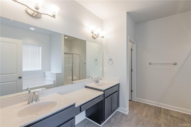 Building Photo - 4844 Wild Horse Ln