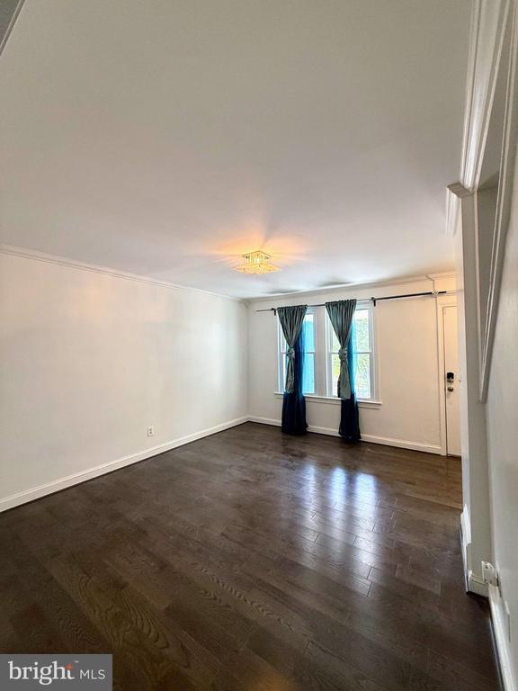 Building Photo - 1714 E St NE